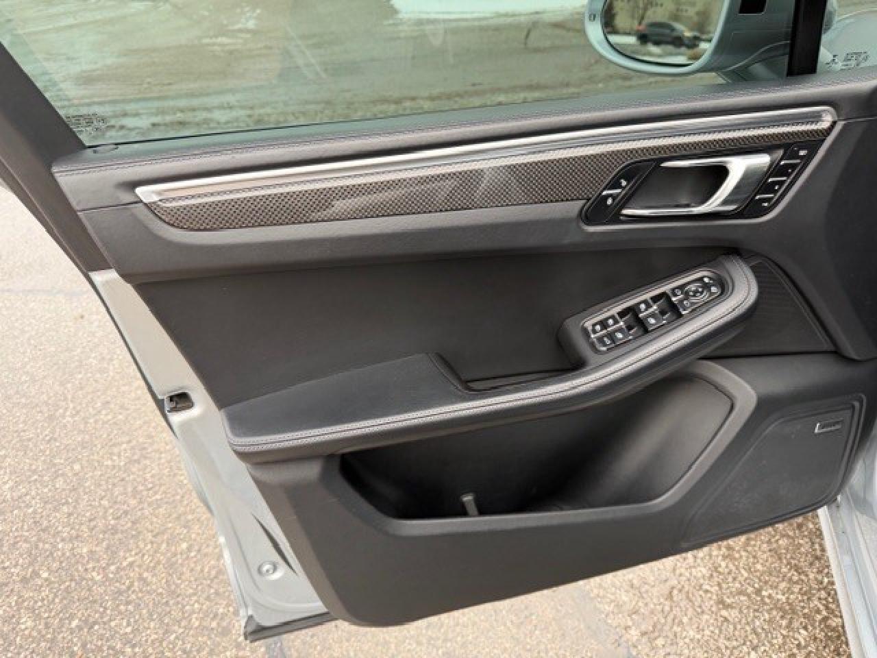 2017 Porsche Macan Turbo 2 Sets of Wheels Service History Certified Photo