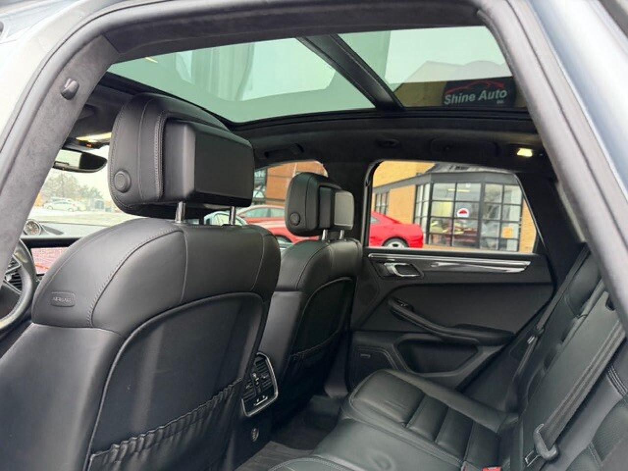 2017 Porsche Macan Turbo 2 Sets of Wheels Service History Certified Photo