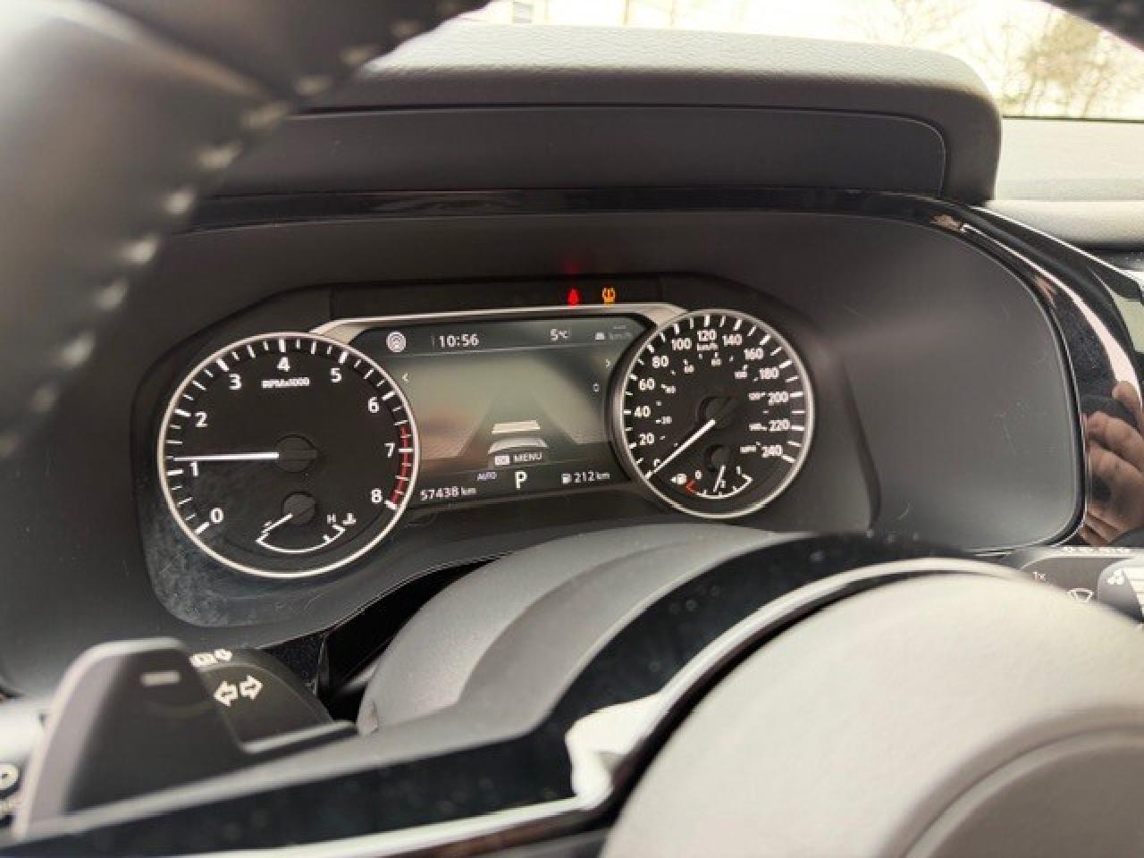 2023 Nissan Pathfinder SL 1 Owner Clean Carfax 2 Sets of wheels Certified Photo