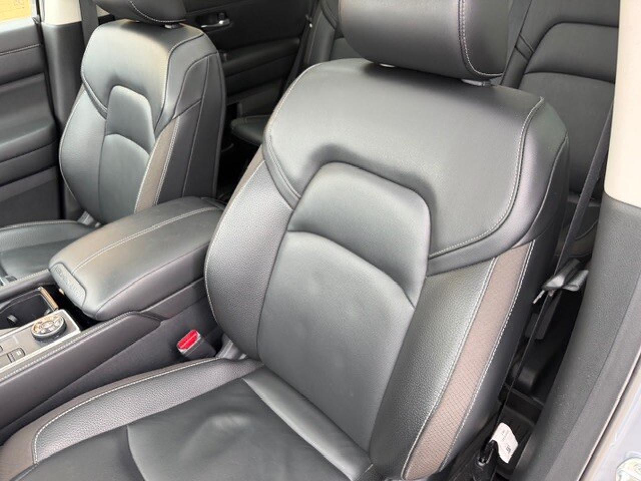 2023 Nissan Pathfinder SL 1 Owner Clean Carfax 2 Sets of wheels Certified Photo