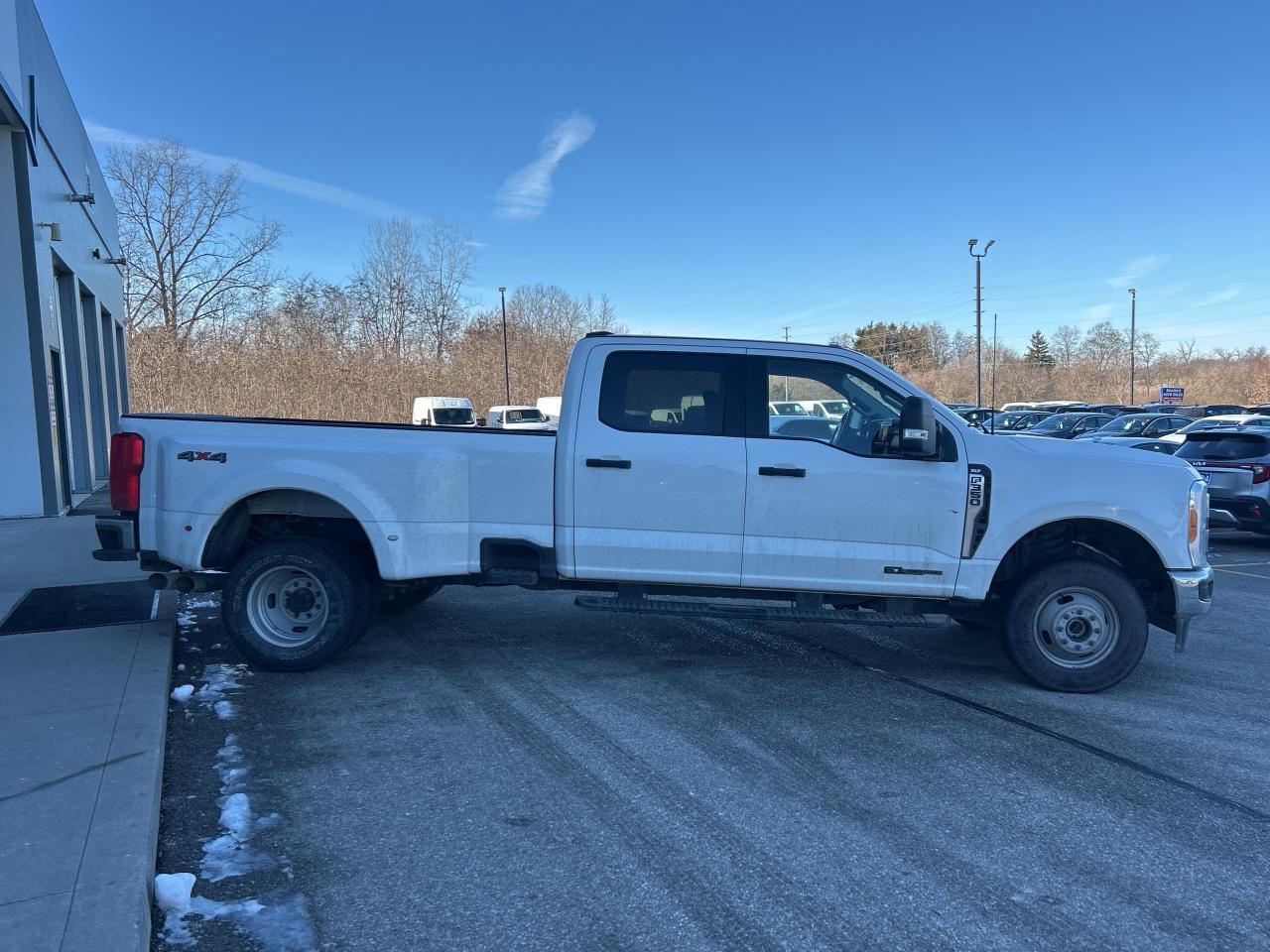 2023 Ford F-350 XLT Crew Cab 8' Box   Diesel   Clean Carfax Photo2
