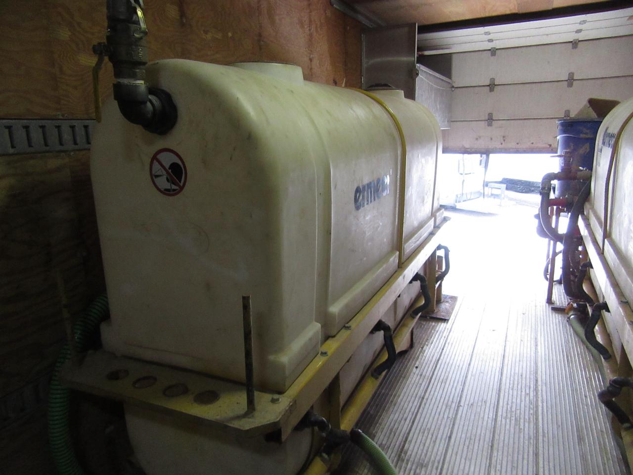 2018 International 4400 DIESEL TANDEM AXLE 26FT INSULATED MUD TRUCK Photo