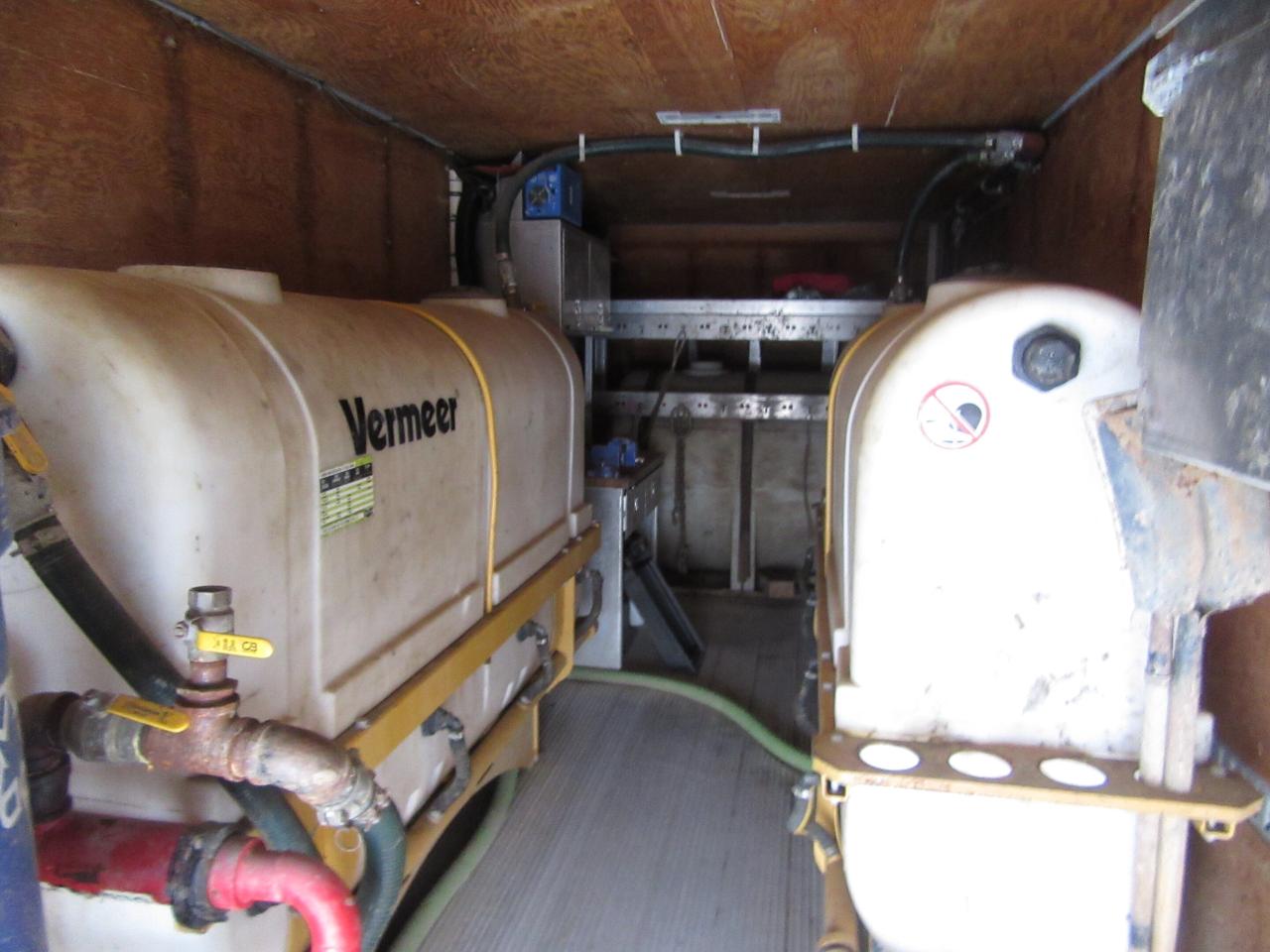 2018 International 4400 DIESEL TANDEM AXLE 26FT INSULATED MUD TRUCK Photo