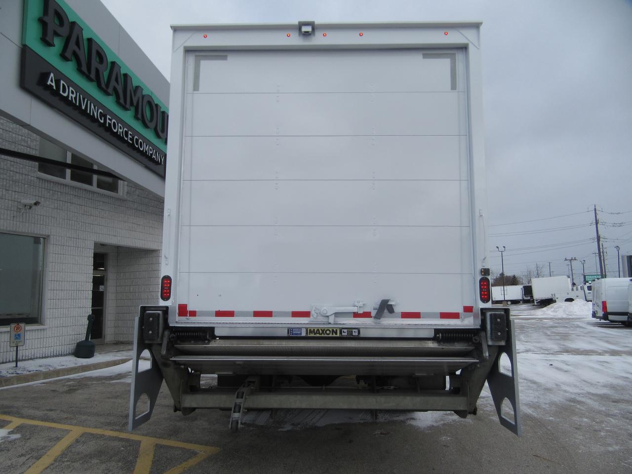 2023 Hino L7 WITH 26FT BOX LARGE ALUMINUM POWER LIFTGATE Photo