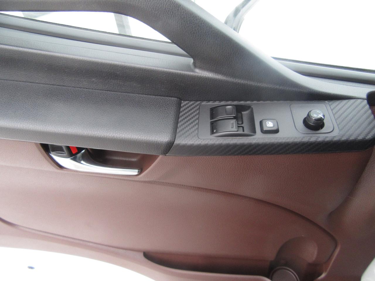 2023 Hino L7 WITH 26FT BOX LARGE ALUMINUM POWER LIFTGATE Photo