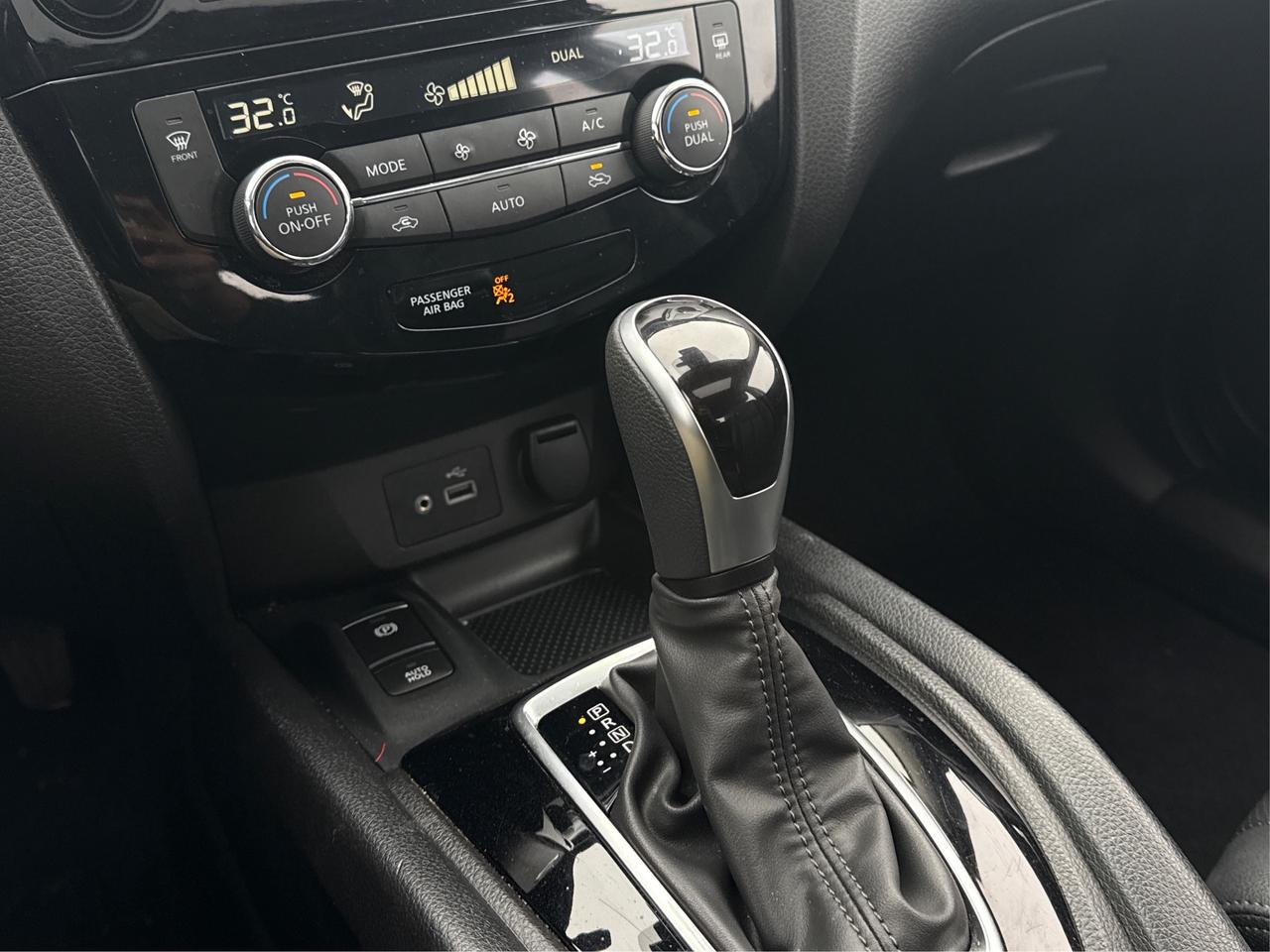 2023 Nissan Qashqai AWD SL NAV LEATHER SUNROOF WE FINANCE ALL CREDIT Photo