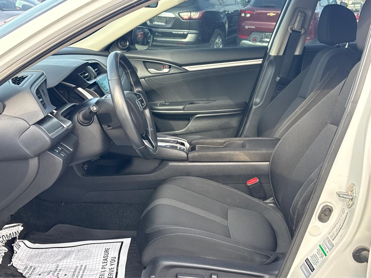 2020 Honda Civic Sedan SUNROOF MINT MUST SEE WE FINANCE ALL CREDIT Photo