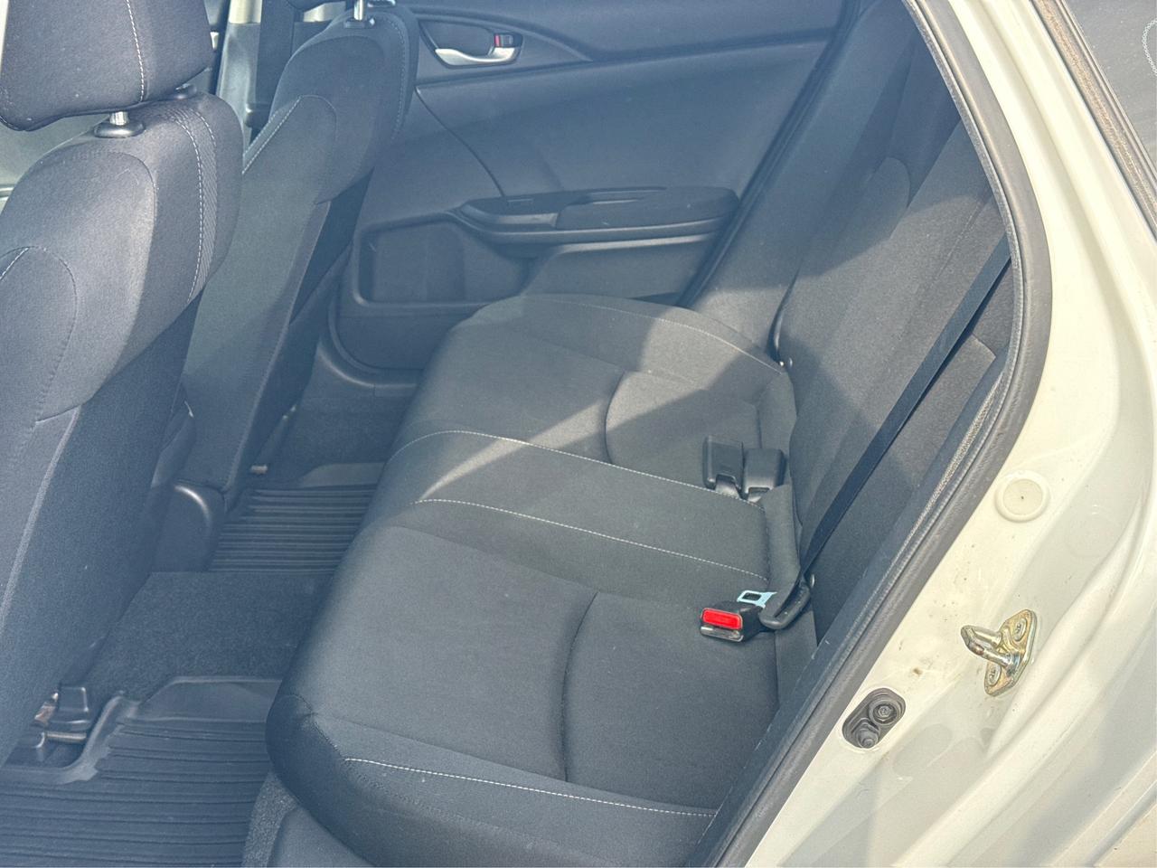 2020 Honda Civic Sedan SUNROOF MINT MUST SEE WE FINANCE ALL CREDIT Photo