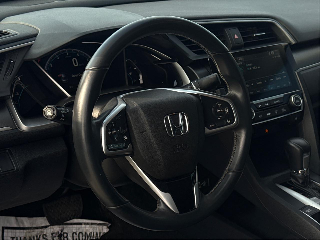 2020 Honda Civic Sedan SUNROOF MINT MUST SEE WE FINANCE ALL CREDIT Photo