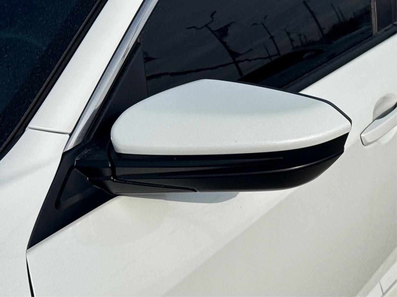 2020 Honda Civic Sedan SUNROOF MINT MUST SEE WE FINANCE ALL CREDIT Photo