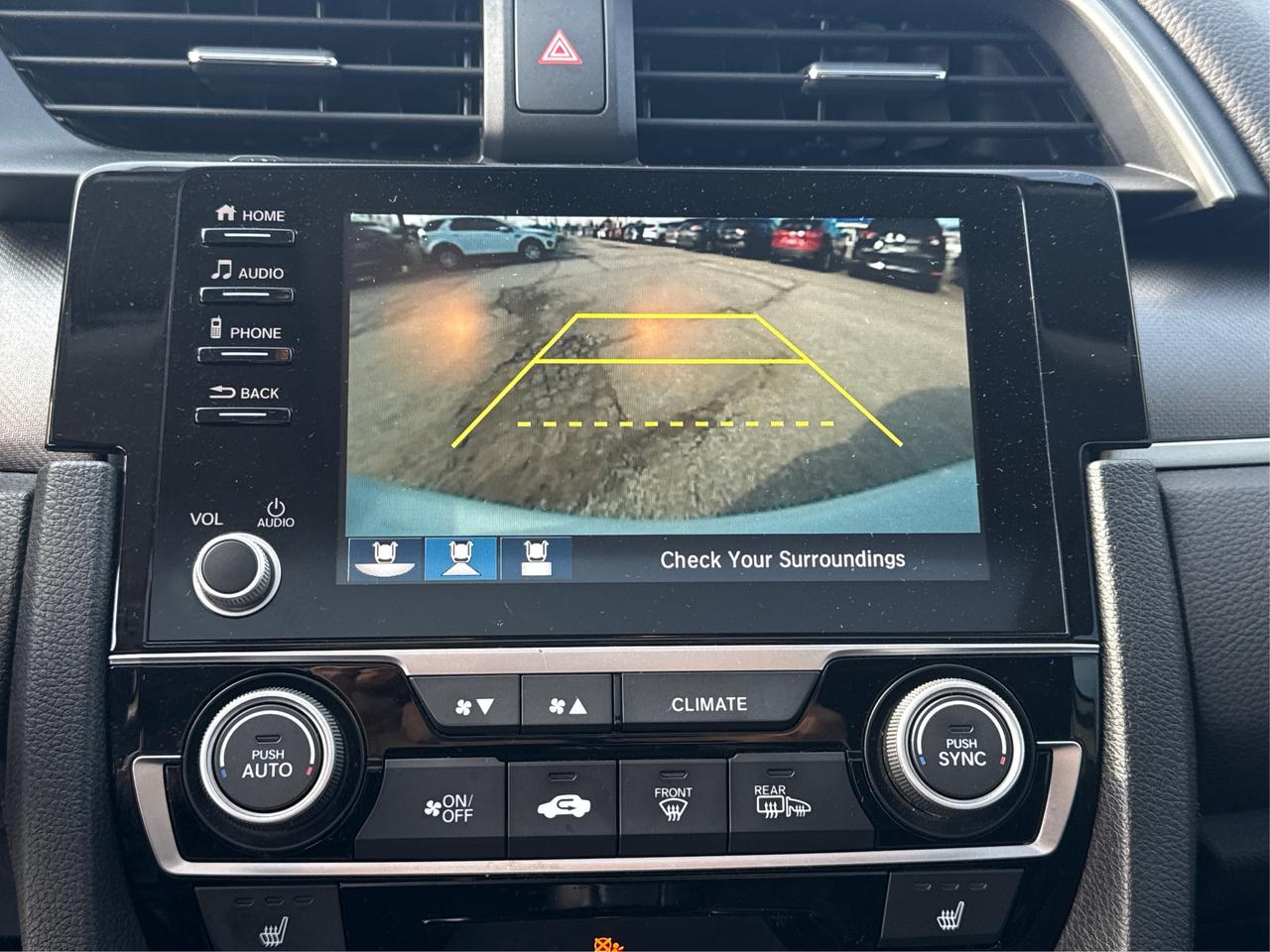 2020 Honda Civic Sedan SUNROOF MINT MUST SEE WE FINANCE ALL CREDIT Photo