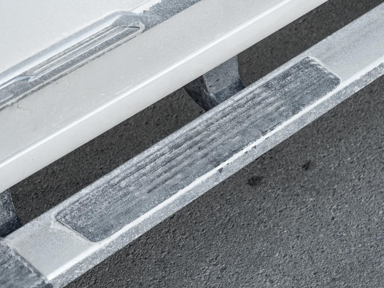 2025 Chevrolet SILVERADO 2500HD 4WD Crew Cab 159  High Country   Local trade! Photo