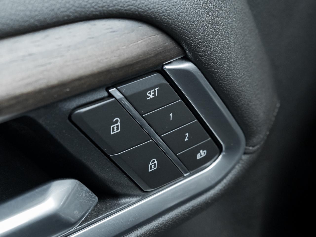 2025 Chevrolet SILVERADO 2500HD 4WD Crew Cab 159  High Country   Local trade! Photo