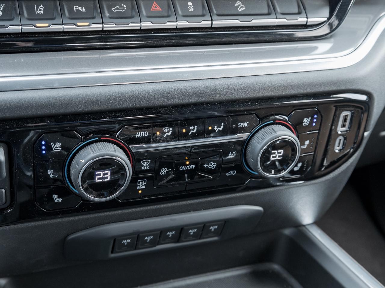 2025 Chevrolet SILVERADO 2500HD 4WD Crew Cab 159  High Country   Local trade! Photo