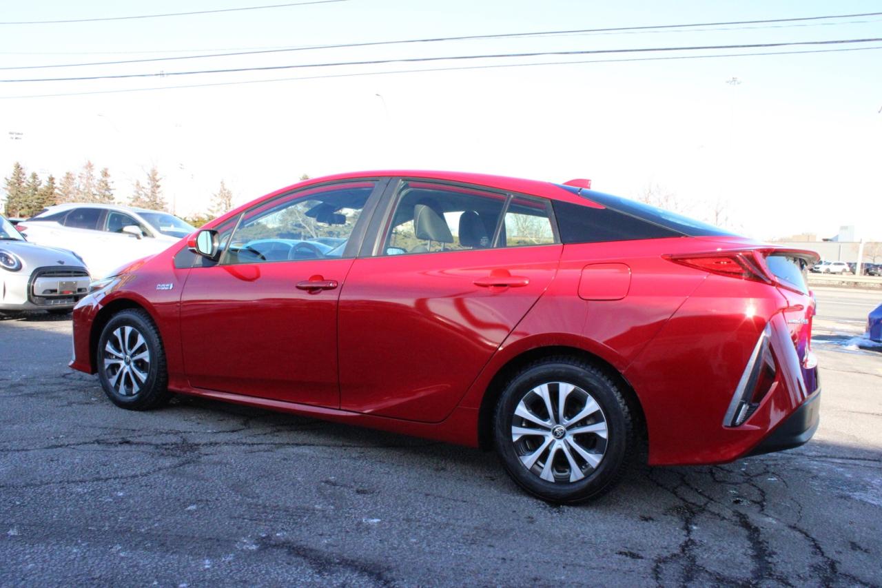 2021 Toyota Prius Prime Upgrade Auto   No Accident   Clean Carfax Photo4