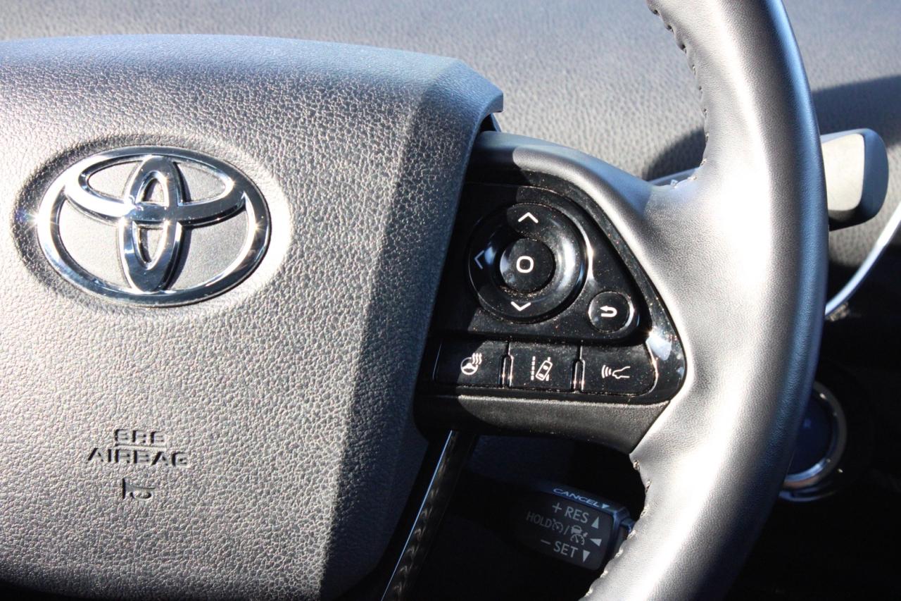 2021 Toyota Prius Prime Upgrade Auto   No Accident   Clean Carfax Photo