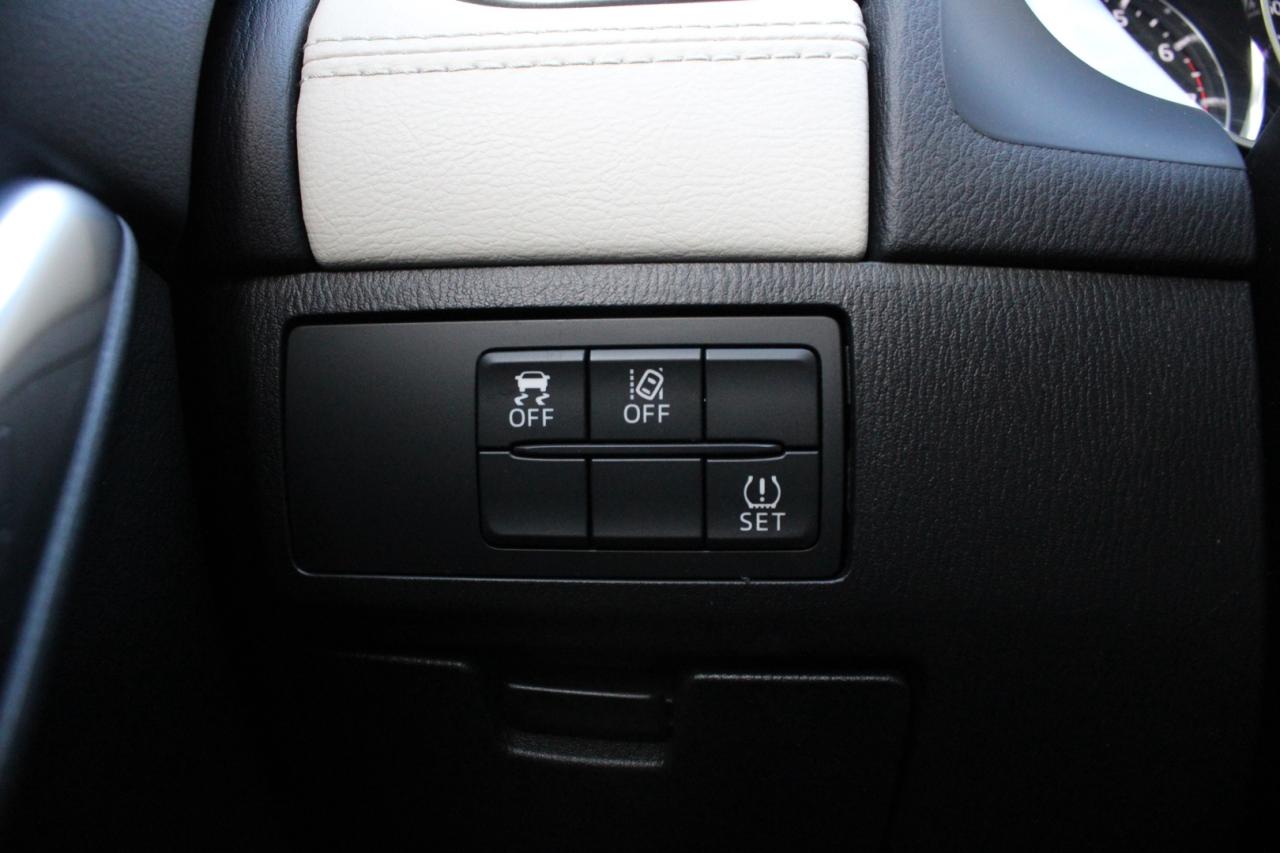 2017 Mazda MAZDA6 GT AUTO BEIGE INTERIOR SAFETY CERTIFIED Photo