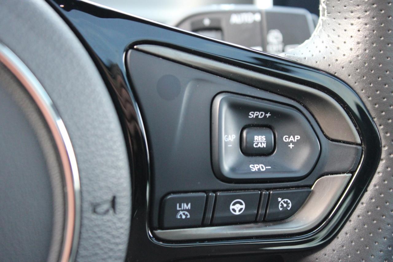 2023 VinFast VF 8 City Edition PLUS   No Accident   Clean Carfax Photo