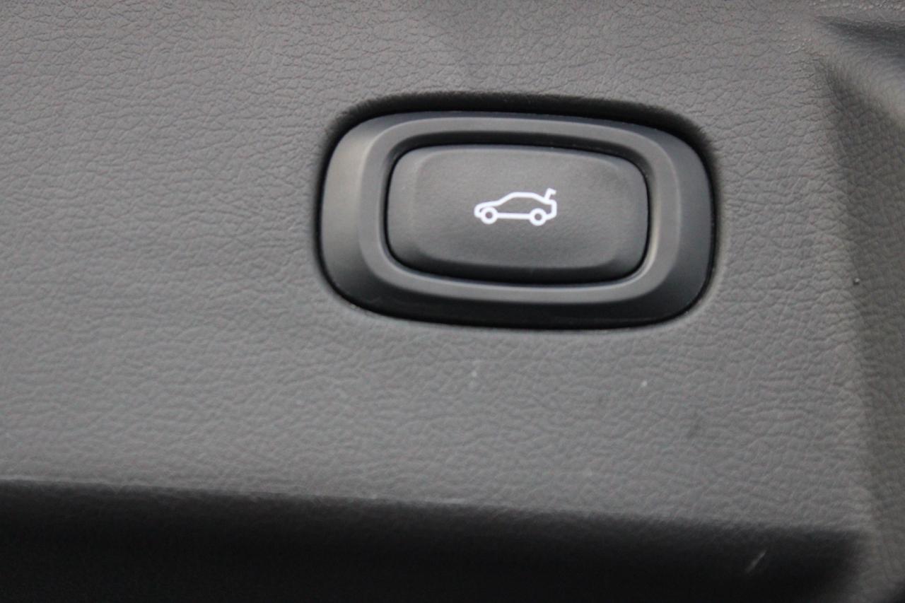 2023 VinFast VF 8 City Edition PLUS   No Accident   Clean Carfax Photo