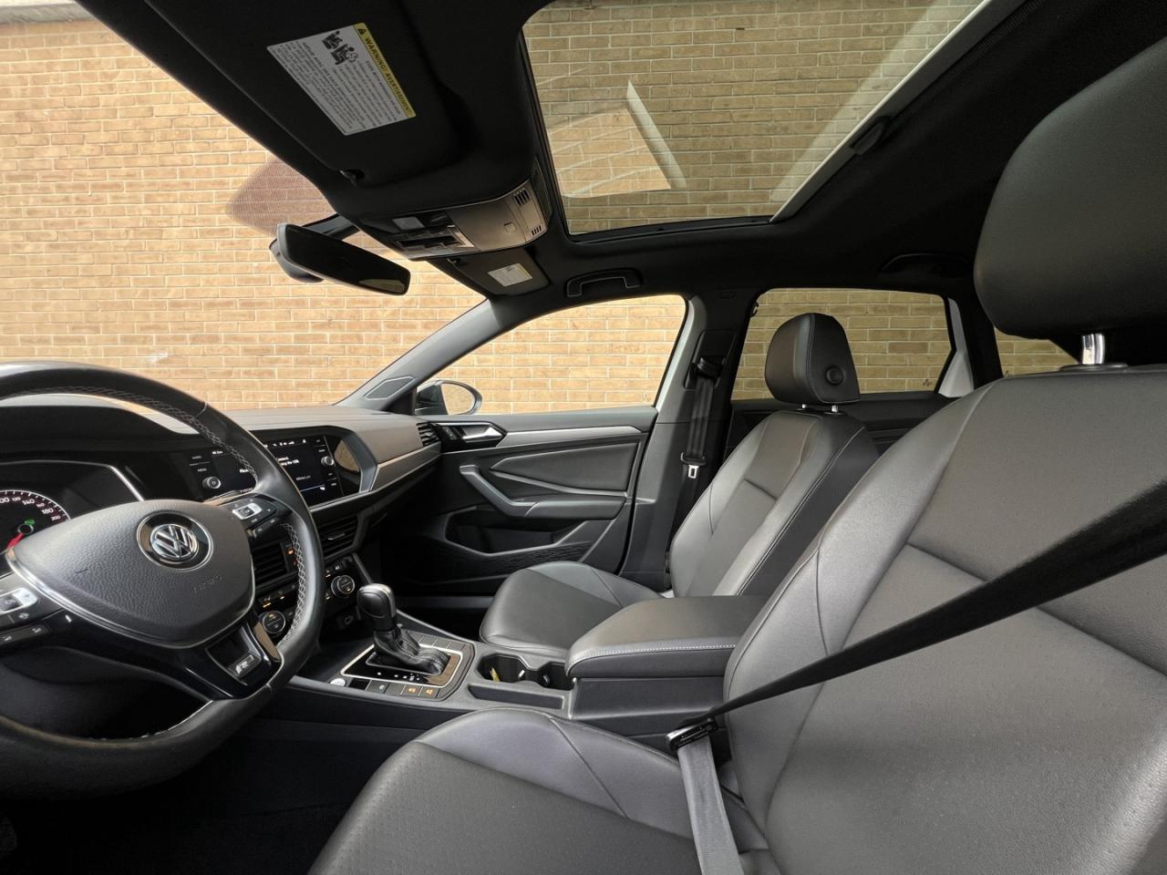 2020 Volkswagen Jetta Highline R Line   Htd Rear Seats   Amb Light   Sun Photo