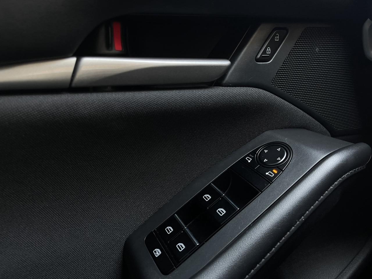 2023 Mazda MAZDA3 GS Pearl White Blind Spot   Dual Climate   Push St Photo