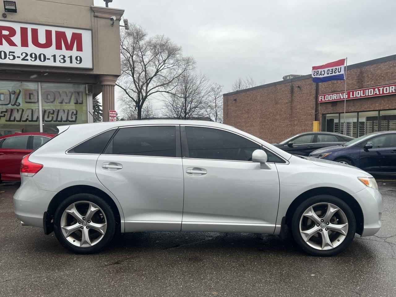 2011 Toyota Venza AWD V6   Alloys   Cruise Control   Power Options Photo3