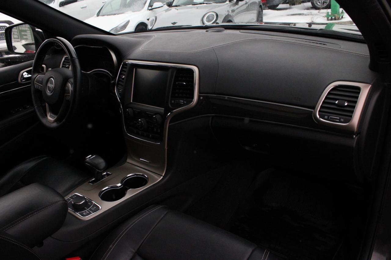 2015 Jeep Grand Cherokee Overland 4WD No Accident Clean Carfax CERTIFIED Photo