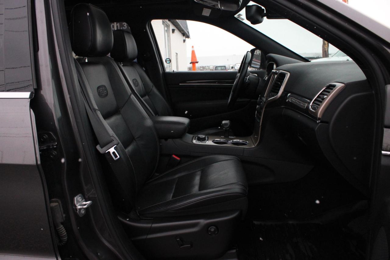 2015 Jeep Grand Cherokee Overland 4WD No Accident Clean Carfax CERTIFIED Photo