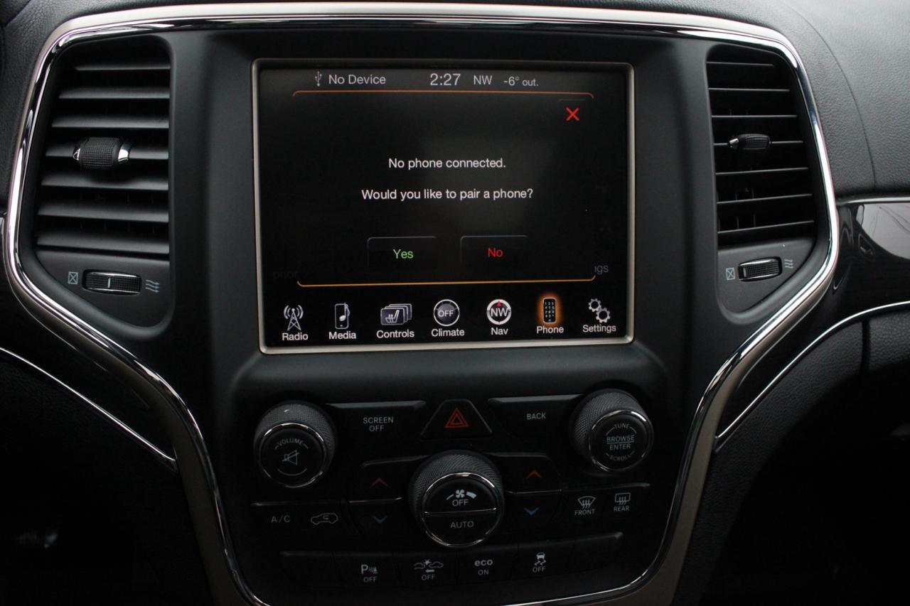 2015 Jeep Grand Cherokee Overland 4WD No Accident Clean Carfax CERTIFIED Photo