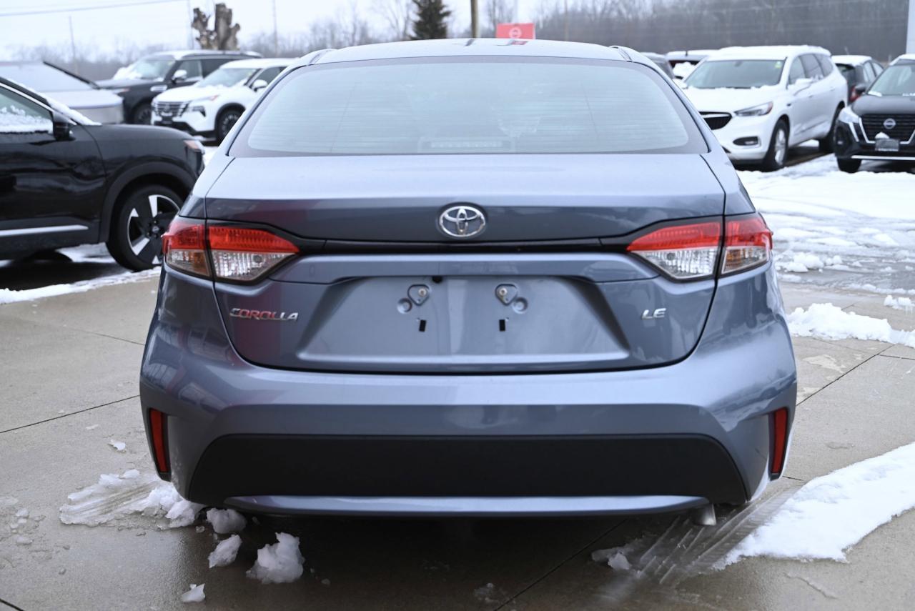 2022 Toyota Corolla Only 34000 kilo wow/ Auto/1-owner Photo3