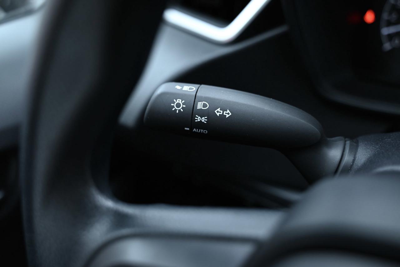 2022 Toyota Corolla Only 34000 kilo wow/ Auto/1-owner Photo