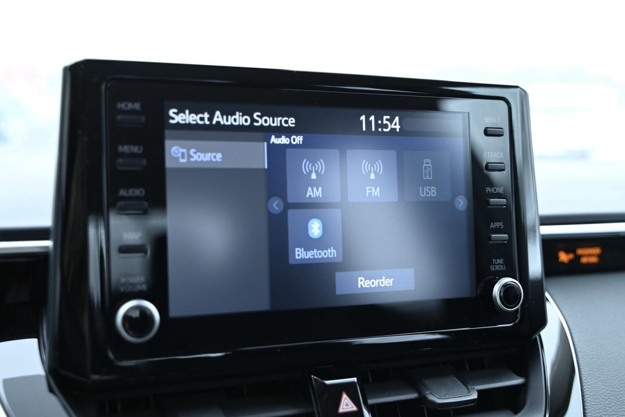 2022 Toyota Corolla Only 34000 kilo wow/ Auto/1-owner Photo