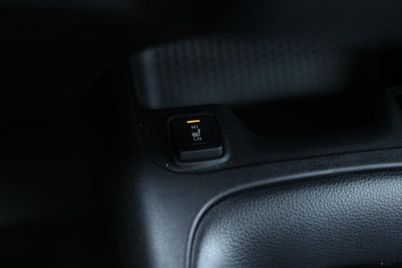 2022 Toyota Corolla Only 34000 kilo wow/ Auto/1-owner Photo