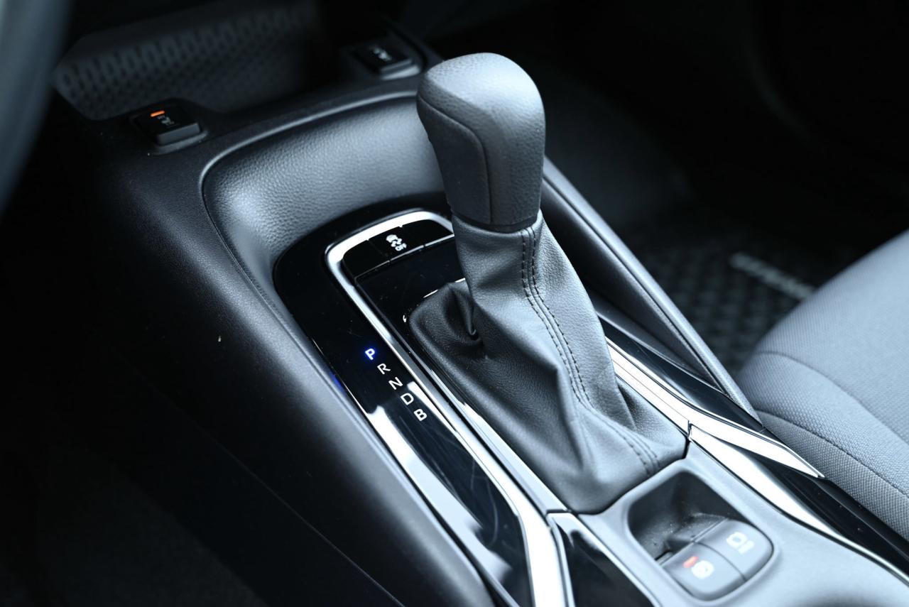 2022 Toyota Corolla Only 34000 kilo wow/ Auto/1-owner Photo