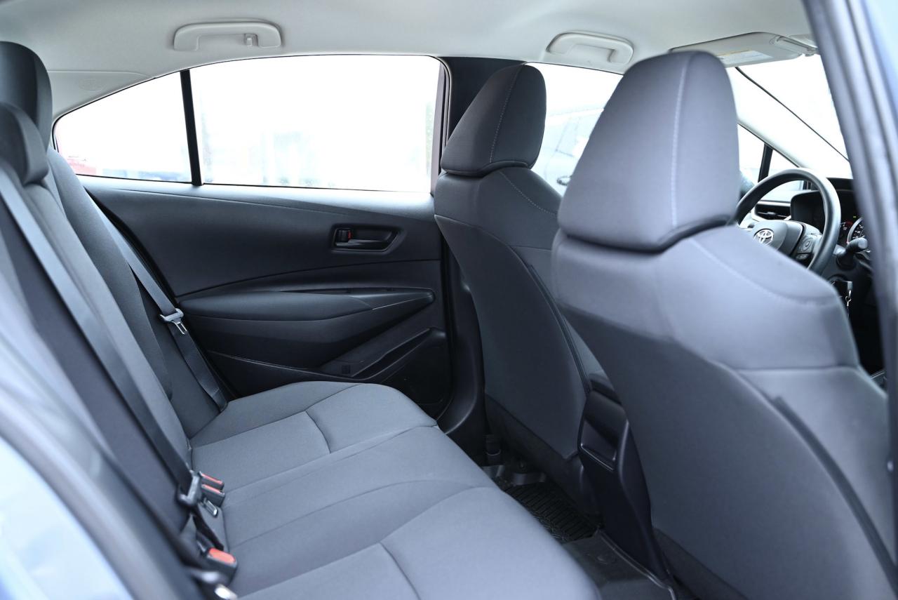 2022 Toyota Corolla Only 34000 kilo wow/ Auto/1-owner Photo