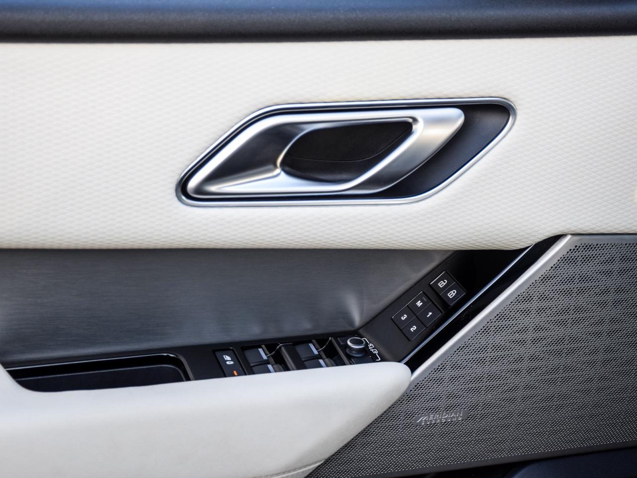 2022 Land Rover Range Rover Velar V6 RARE SILICON SILVER MERIDIAN SOUND Photo