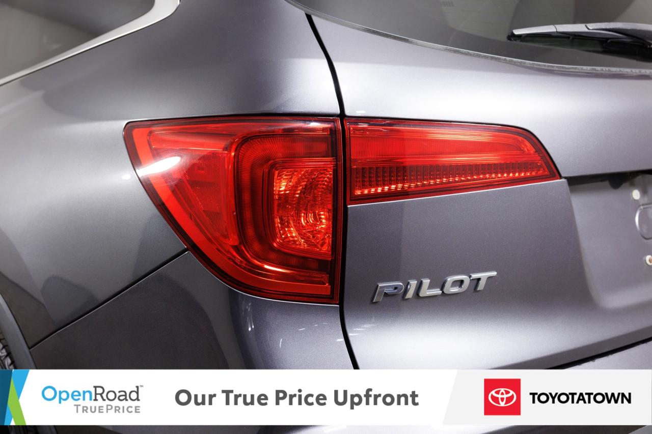 2016 Honda Pilot EX! LOADED! LOW MILEAGE! Photo