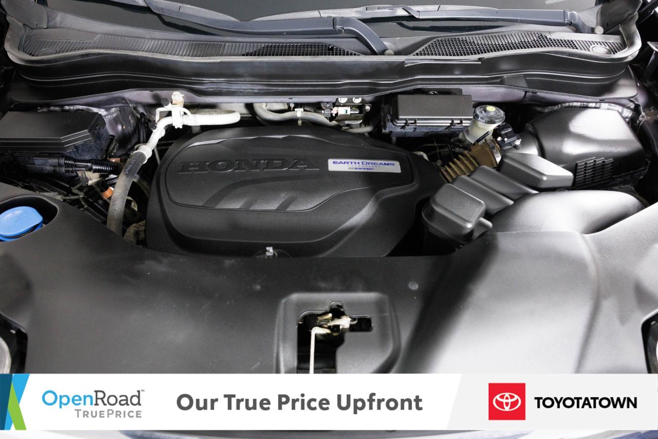 2016 Honda Pilot EX! LOADED! LOW MILEAGE! Photo