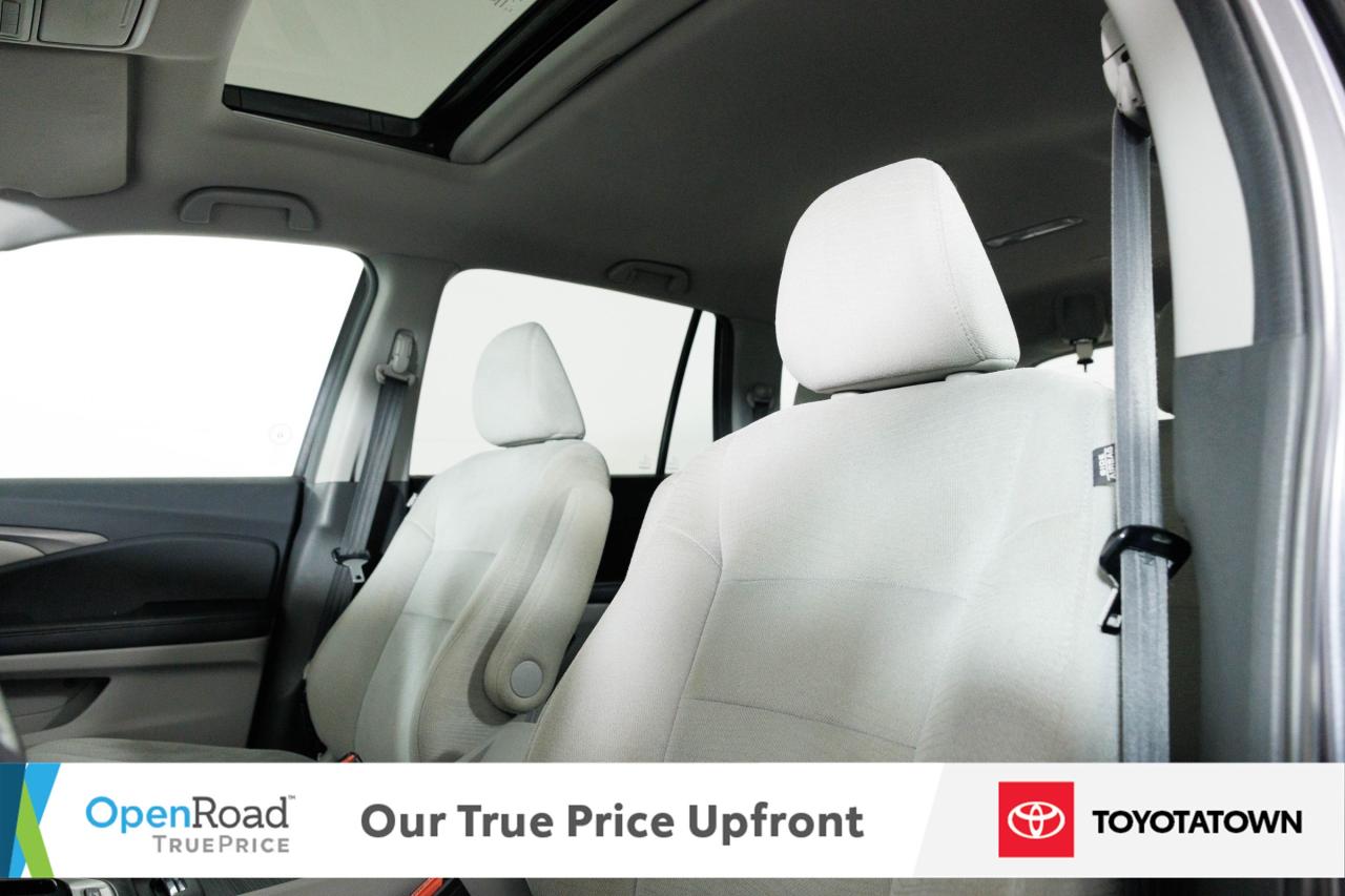 2016 Honda Pilot EX! LOADED! LOW MILEAGE! Photo