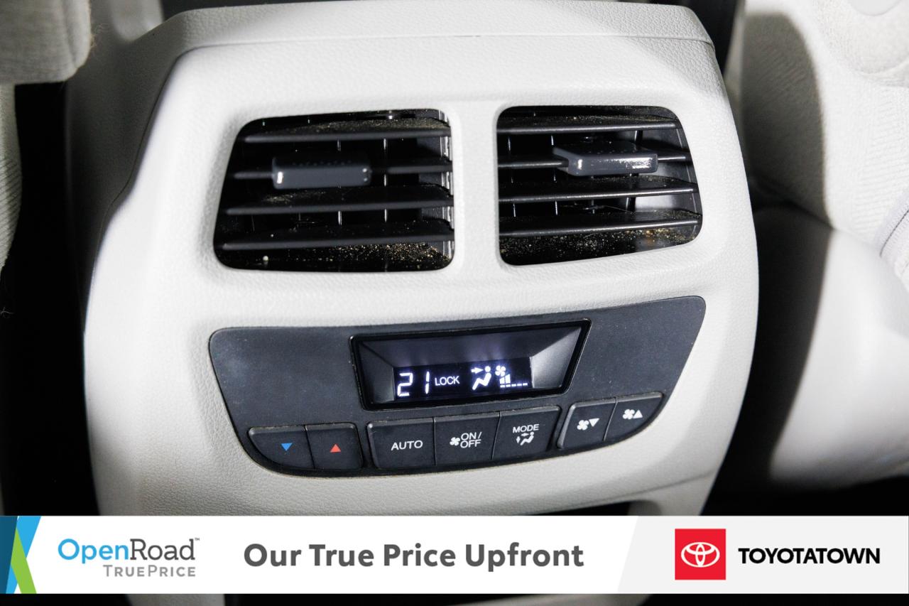 2016 Honda Pilot EX! LOADED! LOW MILEAGE! Photo