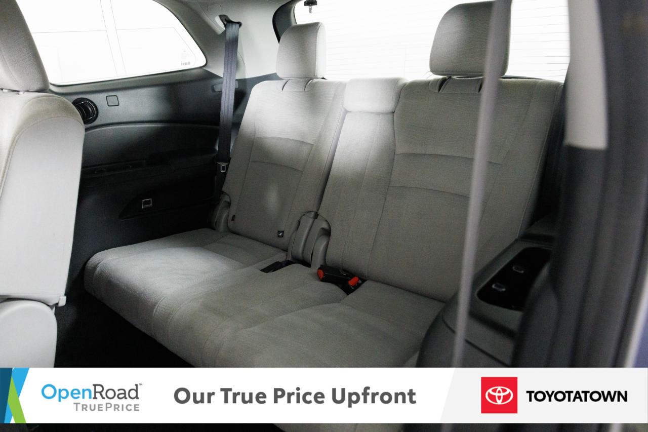 2016 Honda Pilot EX! LOADED! LOW MILEAGE! Photo