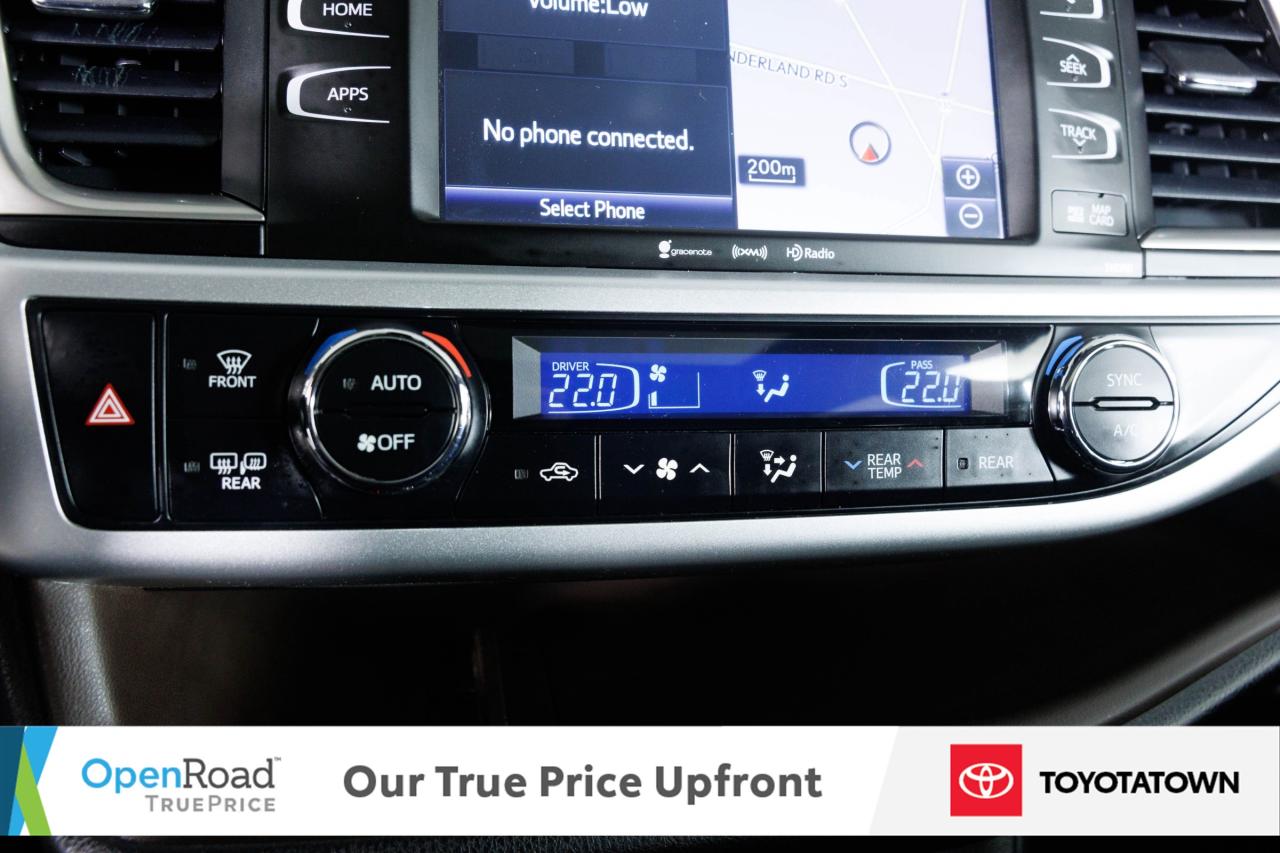 2019 Toyota Highlander XLE! LOADED! LOW MILEAGE! Photo