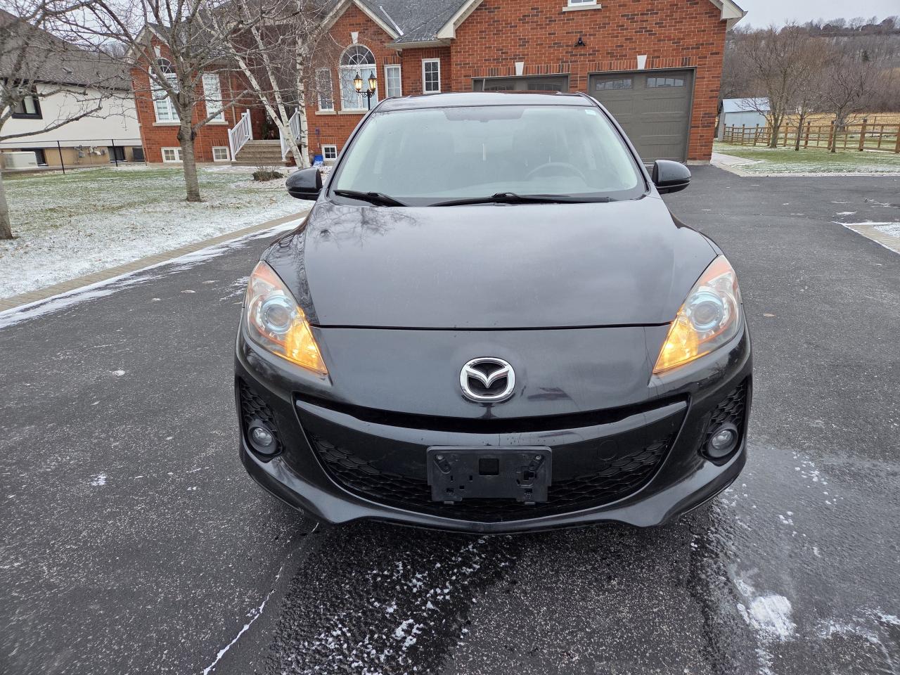 2012 Mazda MAZDA3 AUTO, GT SKY-ACTIVE, LEATHER,SUNROOF! Photo