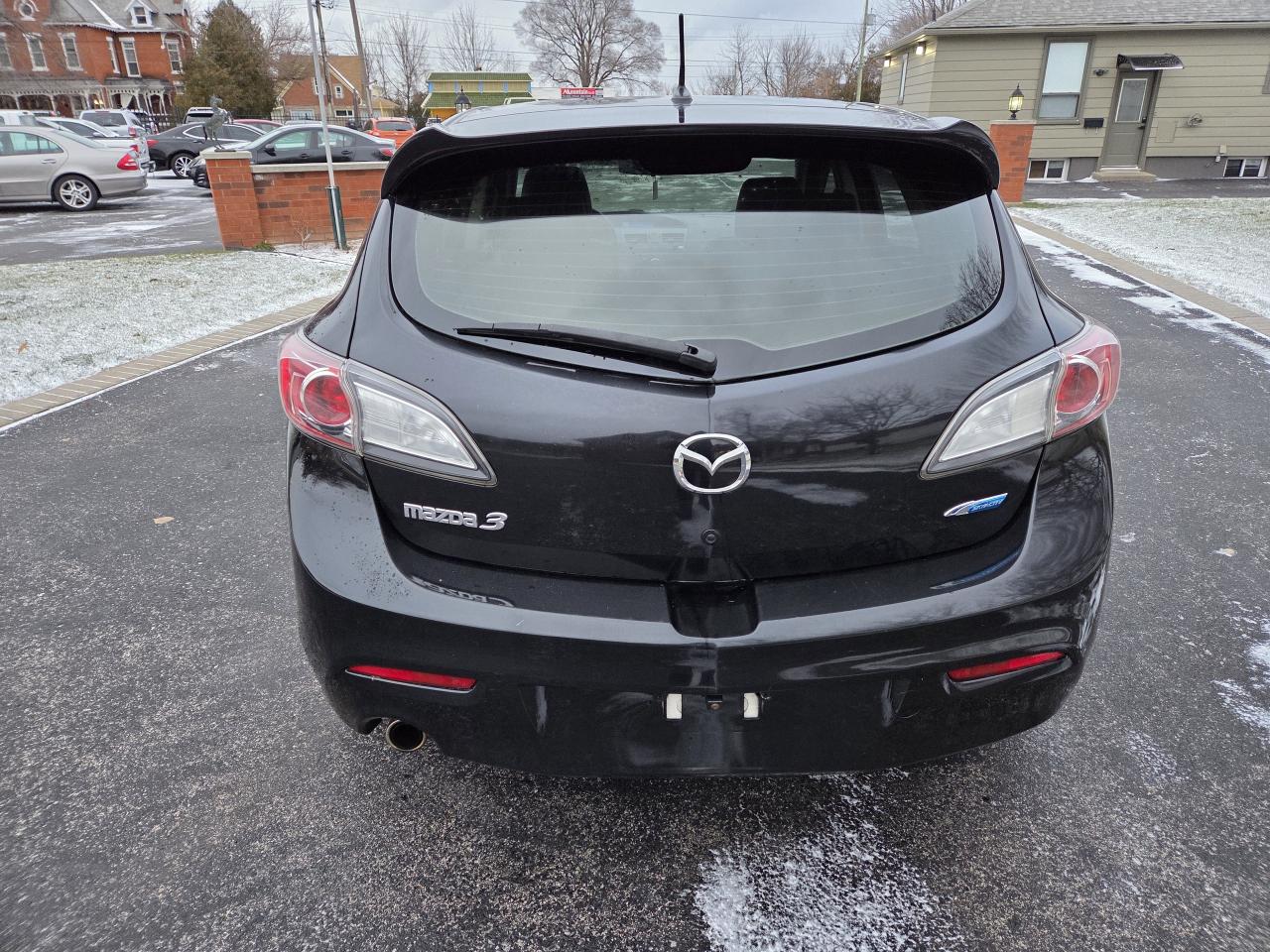 2012 Mazda MAZDA3 AUTO, GT SKY-ACTIVE, LEATHER,SUNROOF! Photo