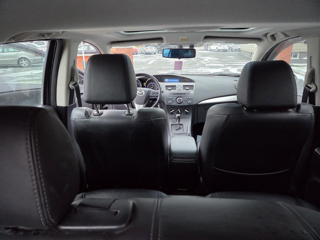 2012 Mazda MAZDA3 AUTO, GT SKY-ACTIVE, LEATHER,SUNROOF! Photo