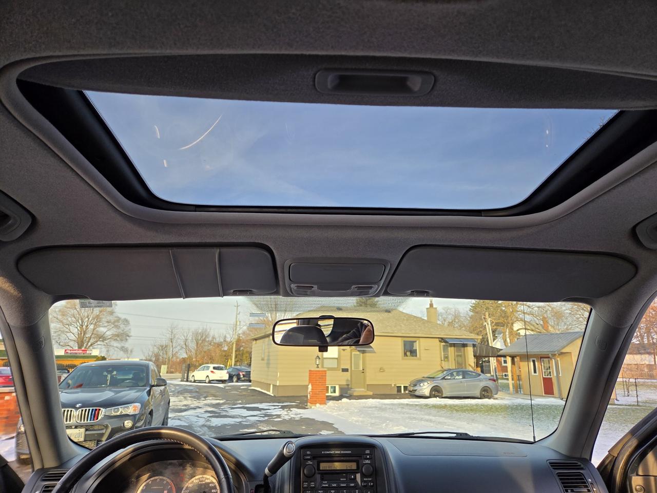 2012 Mazda MAZDA3 AUTO, GT SKY-ACTIVE, LEATHER,SUNROOF! Photo