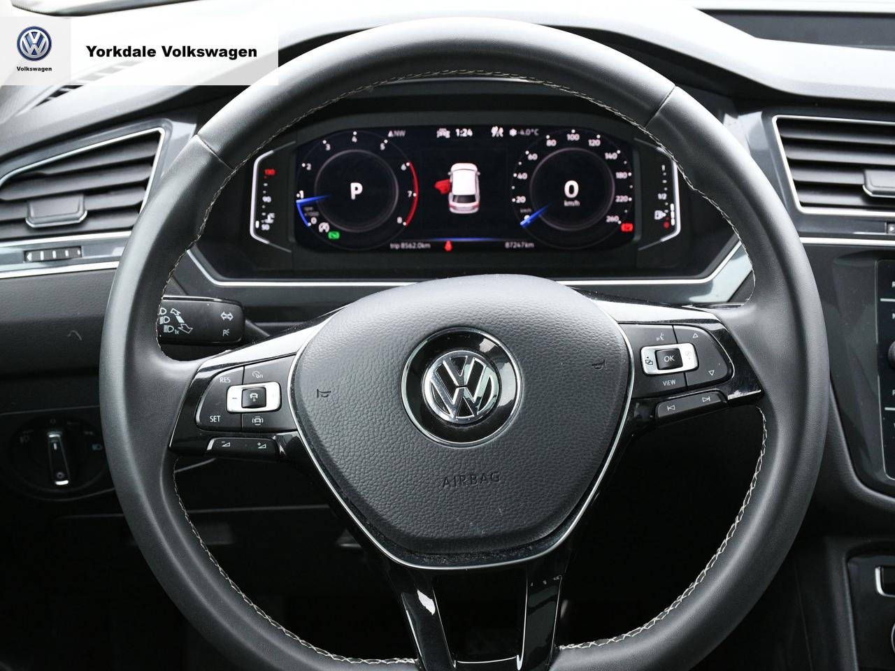 2021 Volkswagen Tiguan 4Motion Photo