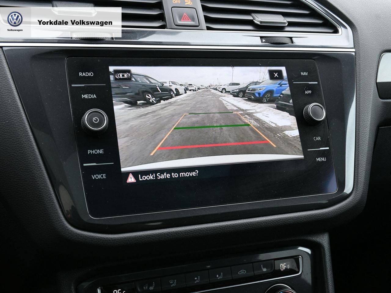 2021 Volkswagen Tiguan 4Motion Photo