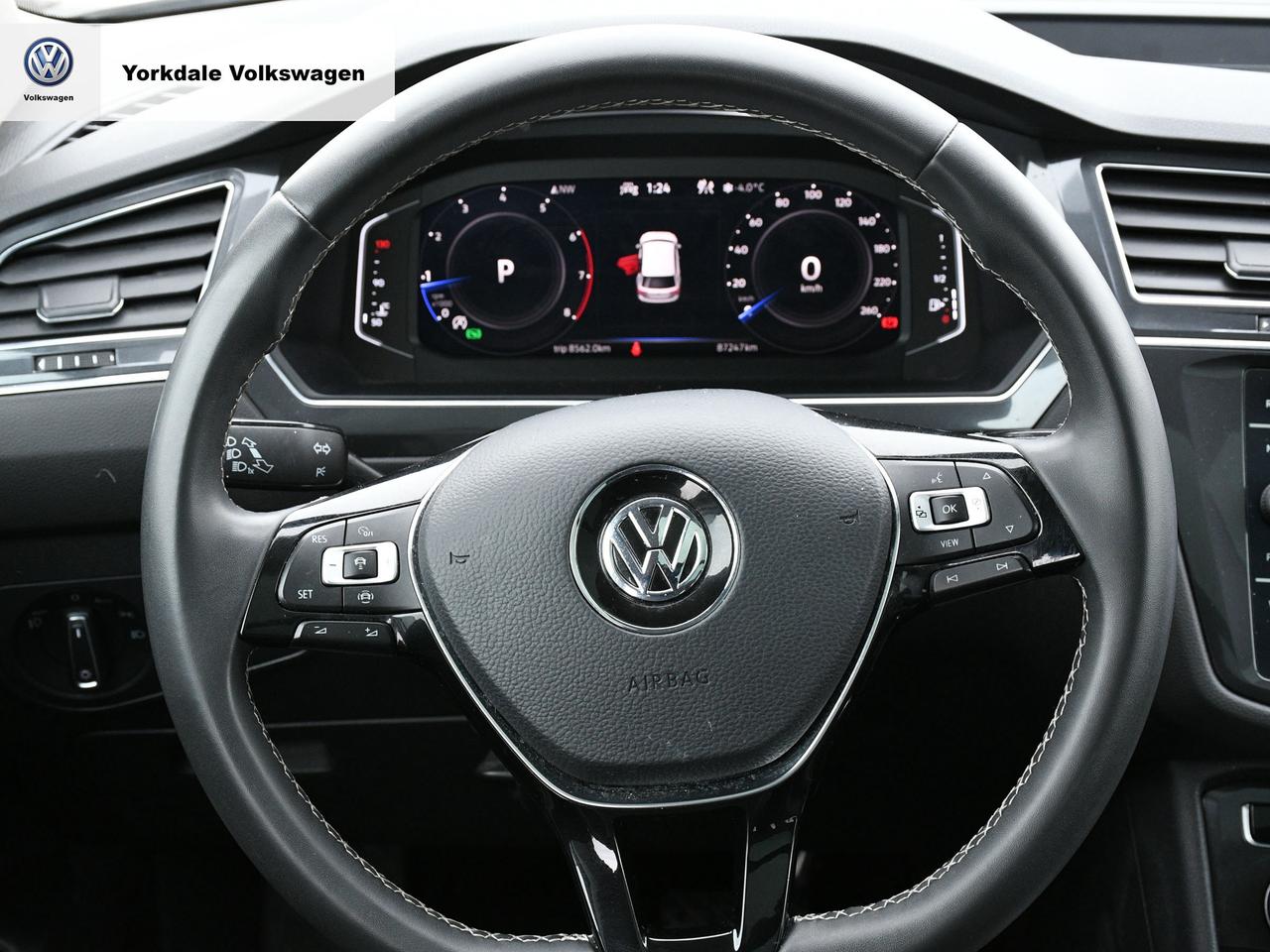 2021 Volkswagen Tiguan 4Motion Photo