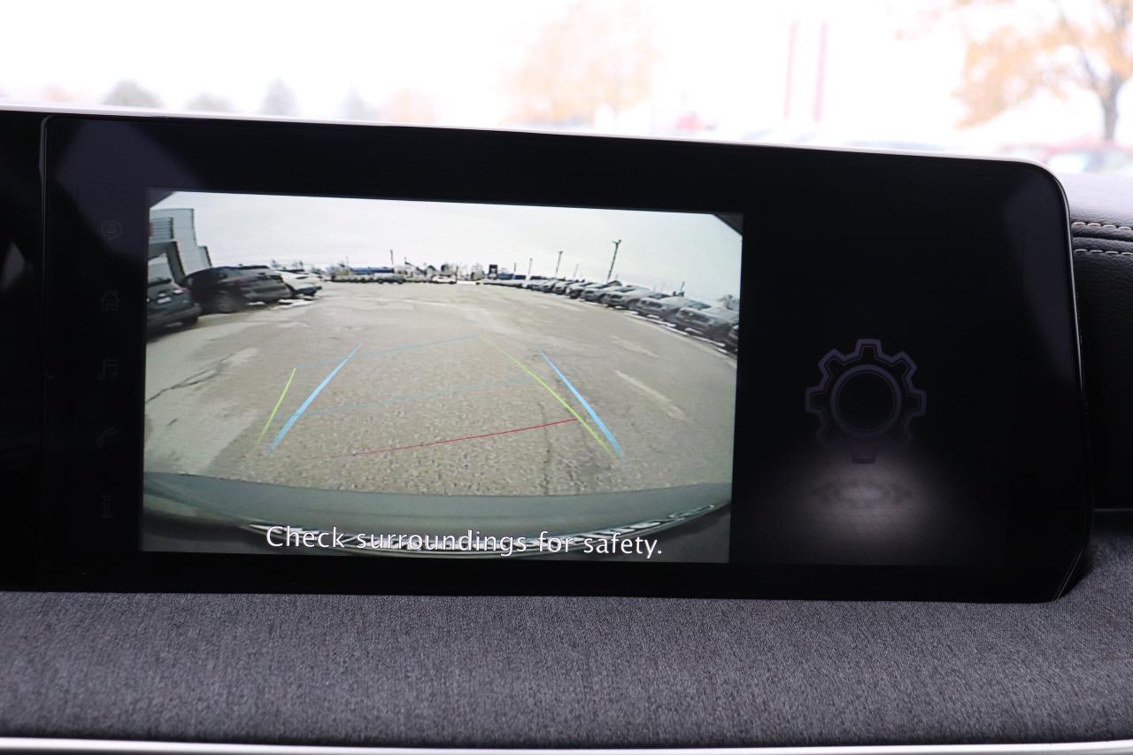 2025 Nissan Kicks SV FWD Photo